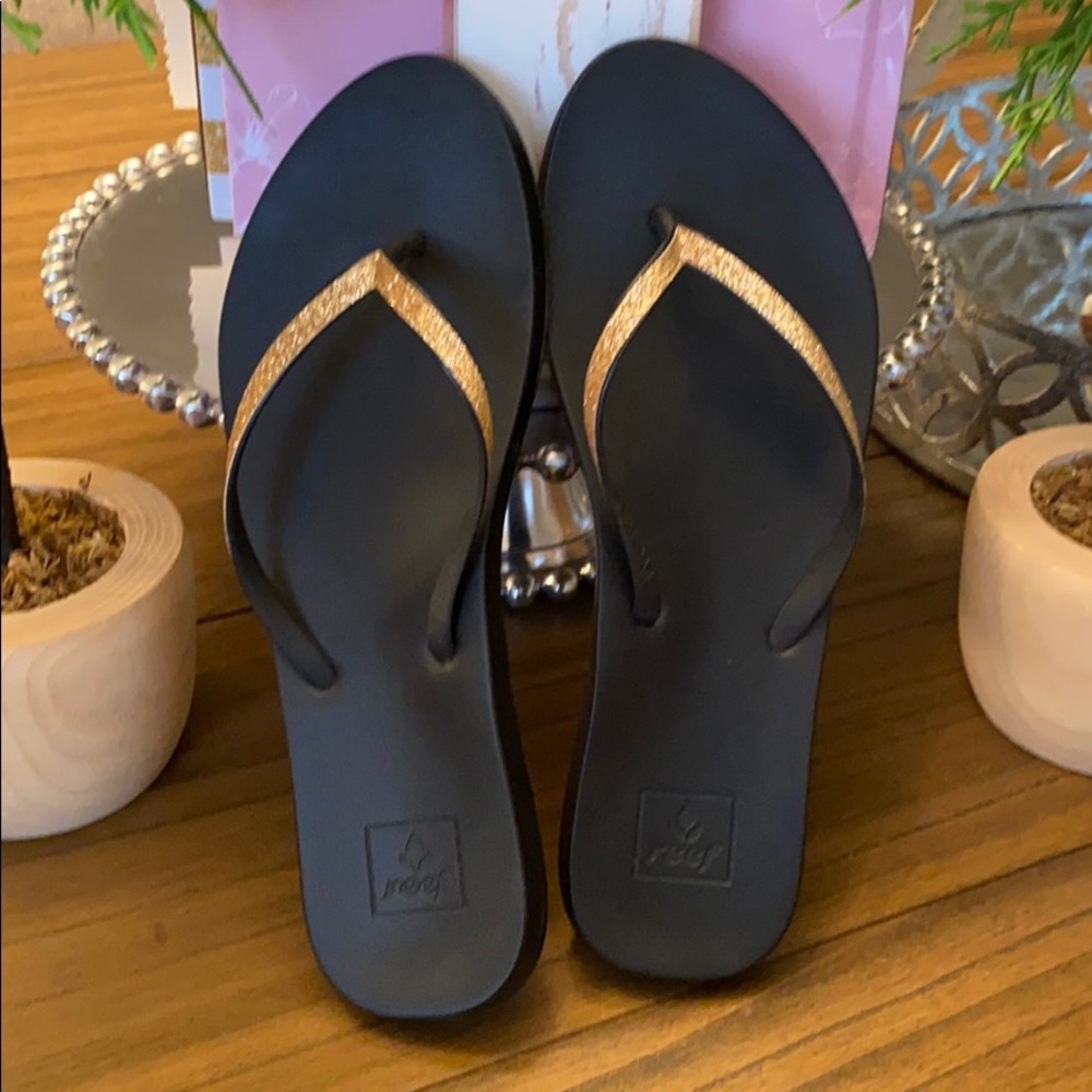 Reef flip flops
